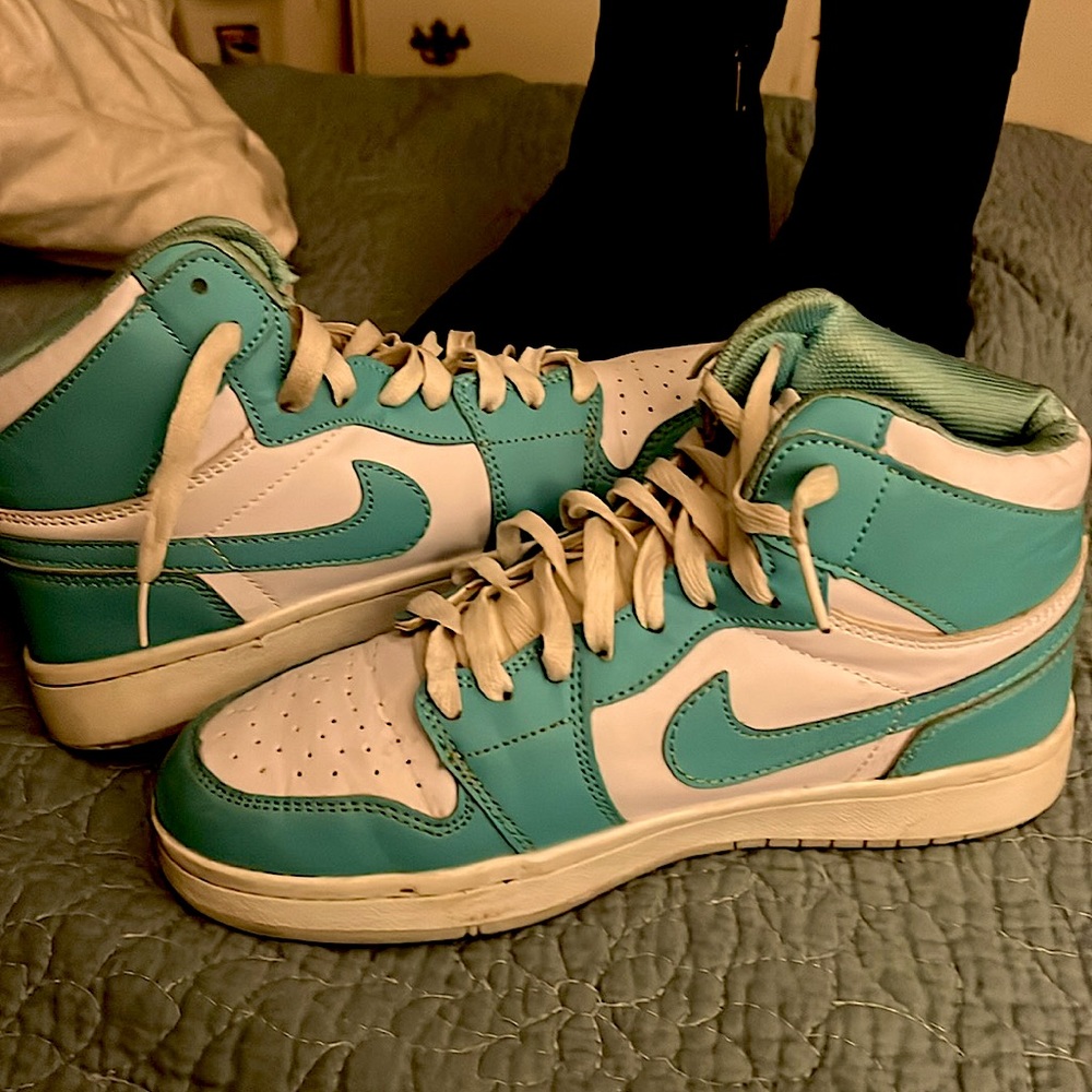 Girls Air Jordan Nikes